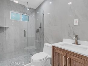 8369 Vine Valley Drive, Sun Valley (los Angeles) CA 91352