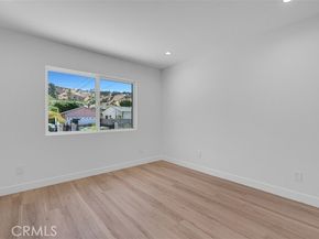 8369 Vine Valley Drive, Sun Valley (los Angeles) CA 91352