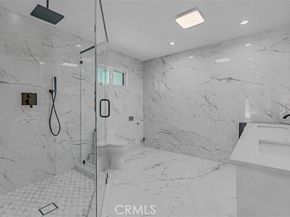 8369 Vine Valley Drive, Sun Valley (los Angeles) CA 91352