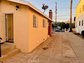 4920 W Fountain Avenue, Los Angeles CA 90029