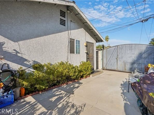 5810 Denny Avenue, North Hollywood (los Angeles) CA 91601