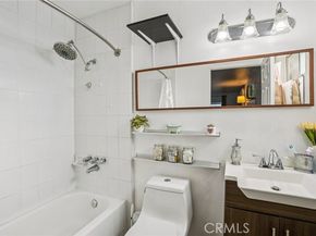 5810 Denny Avenue, North Hollywood (los Angeles) CA 91601