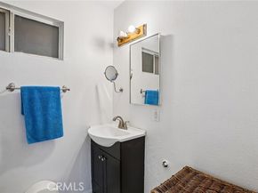 5810 Denny Avenue, North Hollywood (los Angeles) CA 91601