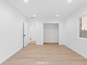 6842 Cedros Avenue, Van Nuys (los Angeles) CA 91405