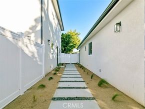 6842 Cedros Avenue, Van Nuys (los Angeles) CA 91405