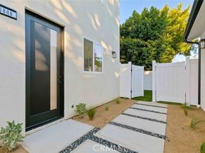 6842 Cedros Avenue, Van Nuys (los Angeles) CA 91405