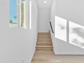 6842 Cedros Avenue, Van Nuys (los Angeles) CA 91405