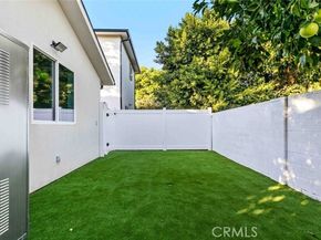 6842 Cedros Avenue, Van Nuys (los Angeles) CA 91405