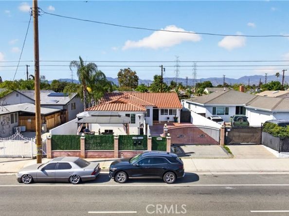 12327 Saticoy Street, North Hollywood (los Angeles) CA 91605