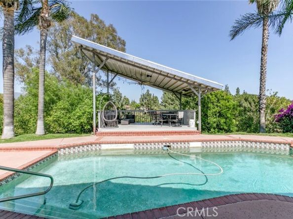 12410 Mclennan Avenue, Granada Hills (los Angeles) CA 91344