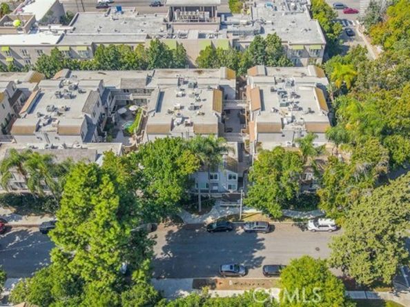 355 N Maple Street 209, Burbank CA 91505