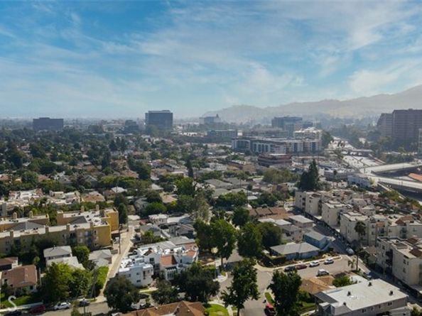 355 N Maple Street 209, Burbank CA 91505