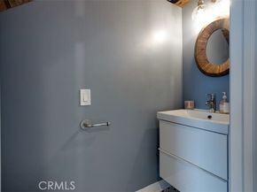 355 N Maple Street 209, Burbank CA 91505