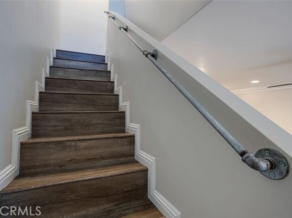 355 N Maple Street 209, Burbank CA 91505