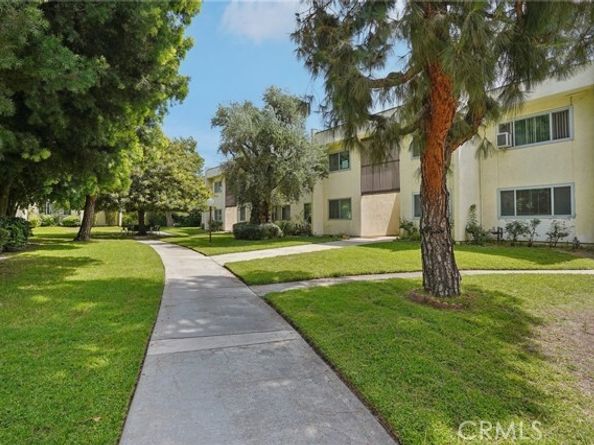 11813 Runnymede Street 27, North Hollywood (los Angeles) CA 91605