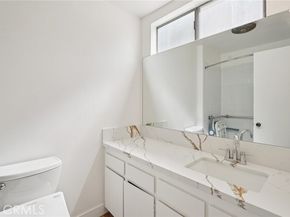 11813 Runnymede Street 27, North Hollywood (los Angeles) CA 91605