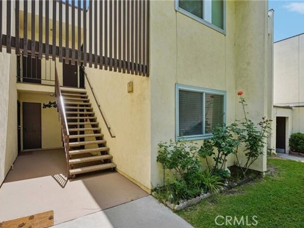 11813 Runnymede Street 27, North Hollywood (los Angeles) CA 91605