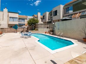 1734 N Verdugo 23, Glendale CA 91208