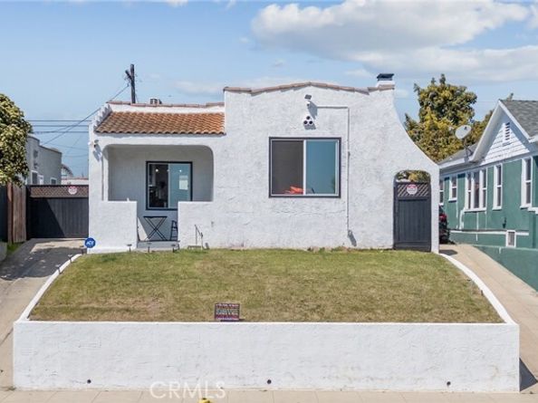 7037 Cimarron Street, Los Angeles CA 90047