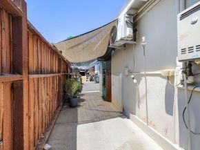 12577 Mercer Street, Pacoima (los Angeles) CA 91331