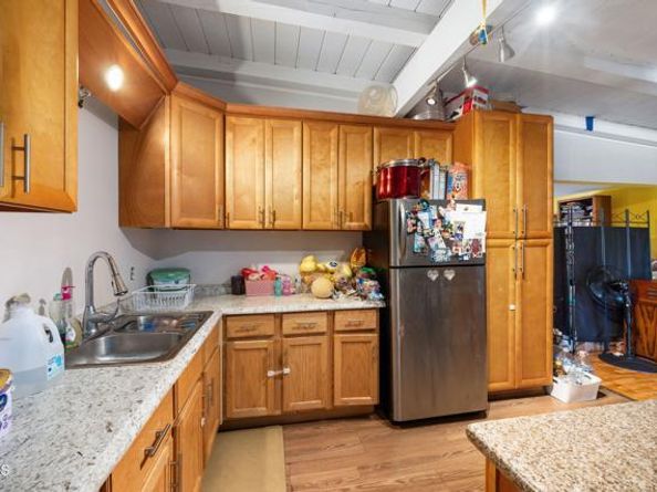 12577 Mercer Street, Pacoima (los Angeles) CA 91331