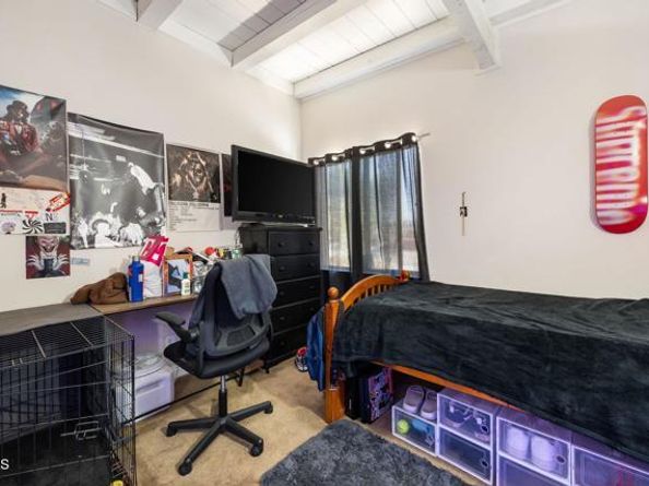 12577 Mercer Street, Pacoima (los Angeles) CA 91331