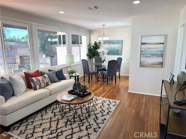 8836 Tyrone, Panorama City (los Angeles) CA 91402