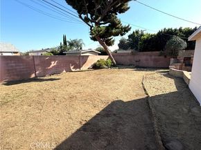 8836 Tyrone, Panorama City (los Angeles) CA 91402