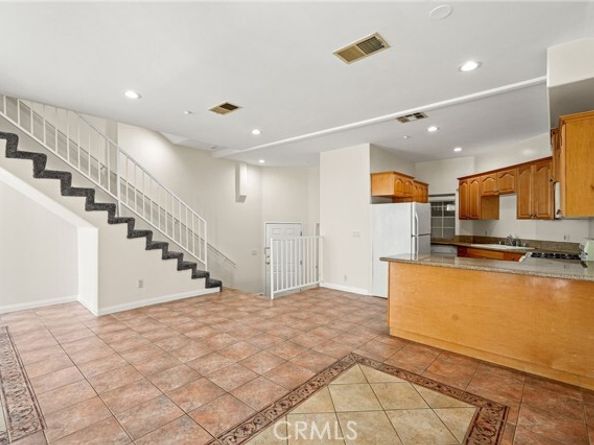 1201 Viola 104, Glendale CA 91202