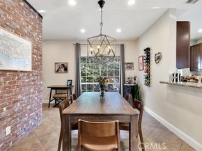 4444 Moorpark Way 201, Toluca Lake (los Angeles) CA 91602