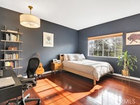 4444 Moorpark Way 201, Toluca Lake (los Angeles) CA 91602