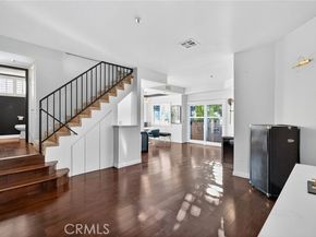 7236 Amigo 113, Reseda (los Angeles) CA 91335