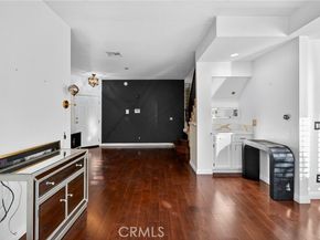 7236 Amigo 113, Reseda (los Angeles) CA 91335