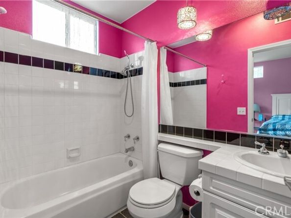 24310 Belford, West Hills (los Angeles) CA 91307