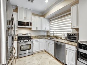 13629 Wyandotte Street 111, Van Nuys (los Angeles) CA 91405