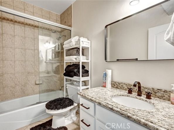 13629 Wyandotte Street 111, Van Nuys (los Angeles) CA 91405