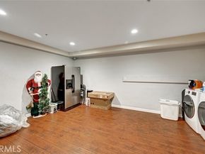 13629 Wyandotte Street 111, Van Nuys (los Angeles) CA 91405