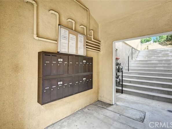 13629 Wyandotte Street 111, Van Nuys (los Angeles) CA 91405