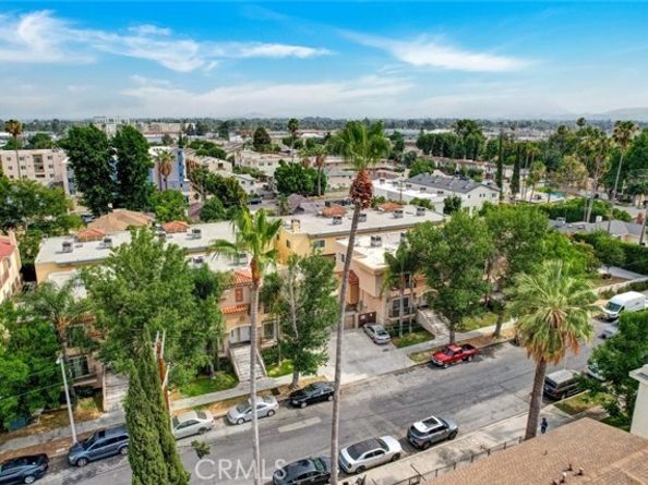 13629 Wyandotte Street 111, Van Nuys (los Angeles) CA 91405