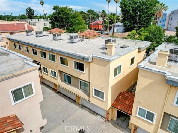 13629 Wyandotte Street 111, Van Nuys (los Angeles) CA 91405