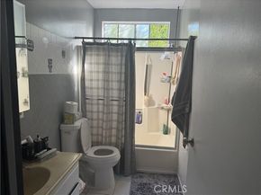 6839 Geyser Avenue, Reseda (los Angeles) CA 91335