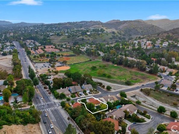 24411 Highlander Road, West Hills (los Angeles) CA 91307