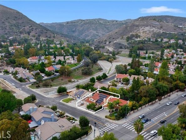 24411 Highlander Road, West Hills (los Angeles) CA 91307