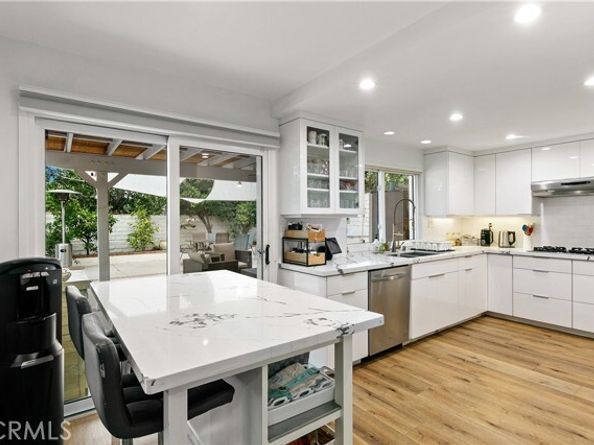 24411 Highlander Road, West Hills (los Angeles) CA 91307