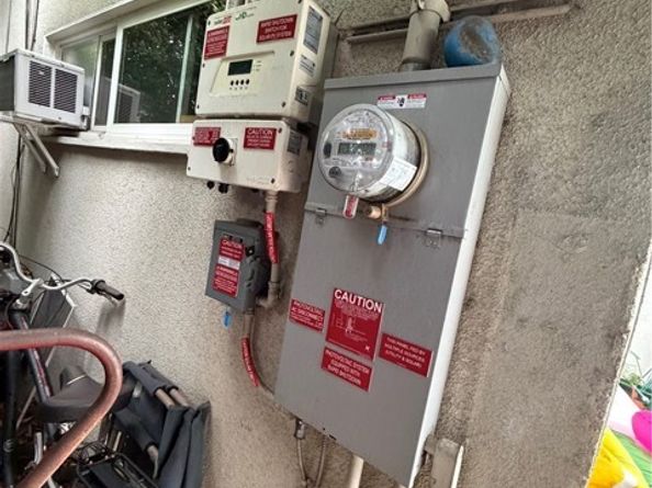 9407 Collett, North Hills (los Angeles) CA 91343