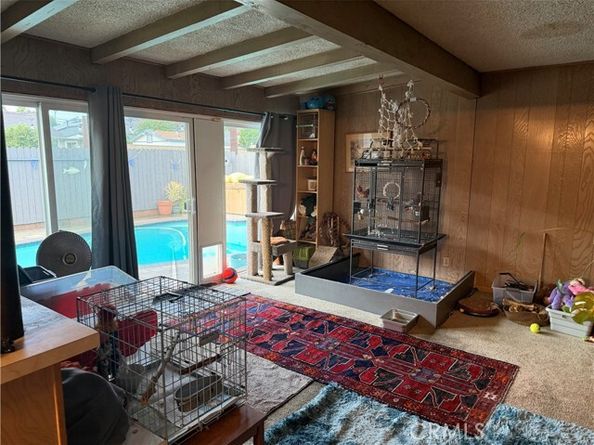 9407 Collett, North Hills (los Angeles) CA 91343