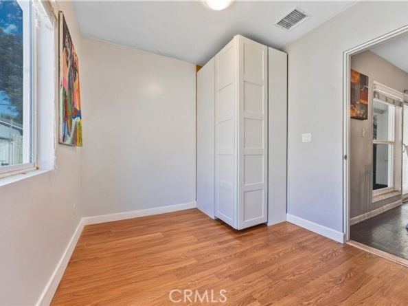 15709 Devonshire Street, Granada Hills (los Angeles) CA 91344