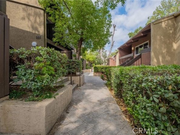 18350 Hatteras Street 132, Tarzana (los Angeles) CA 91356