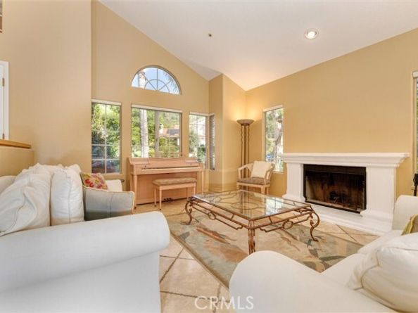 17816 Tuscan Drive, Granada Hills (los Angeles) CA 91344
