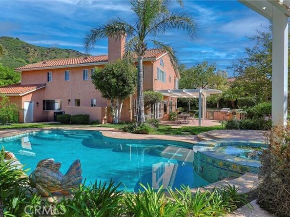 17816 Tuscan Drive, Granada Hills (los Angeles) CA 91344